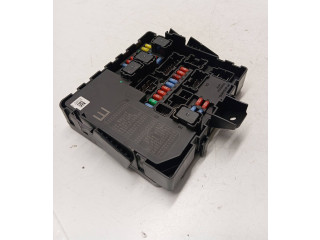 Блок предохранителей 284B7ZE03B, 3551069557 Infiniti QX56