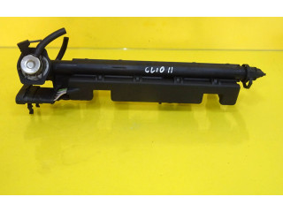 Топливная рампа 7700108667, 7700109066 Renault Clio II