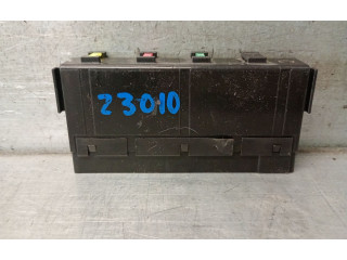 Pojistková skříňka Řídící jednotka BSM 8264147020 Toyota Yaris 2020