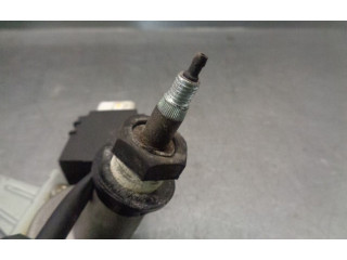 Моторчик заднего дворника 96423823    Chevrolet Aveo