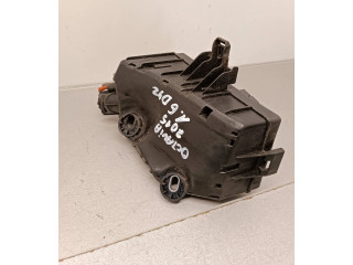 Блок предохранителей  5Q0907361B   Skoda Octavia Mk3 (5E)    