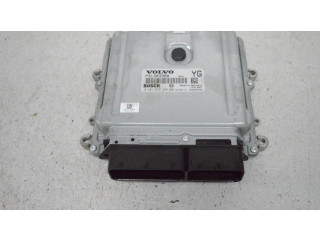 Блок управления впрыском 31303388   Volvo V70