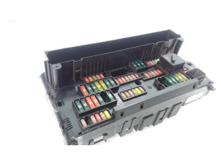 Pojistková skříňka 9210861 BMW 7 F01 F02 F03 F04 2009