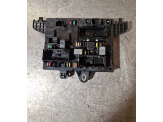   Pojistková skříňka 365927271, 1103000000   Opel Zafira C 2012