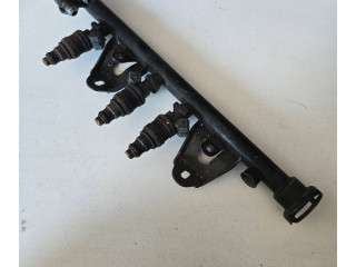 Топливная рампа 0280150902   Audi 80 90 S2 B4   для двигателя ADU