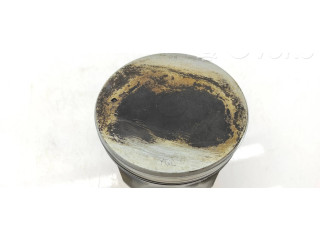 Píst 12006AC480, 12006AB480 Subaru Outback pro benzínový motor 3.0 EZ30DNXCBX