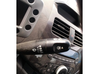 Ручка стеклоочистителей    Chevrolet Spark