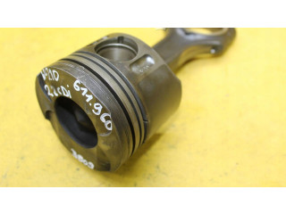 Píst    Mercedes-Benz E W210     