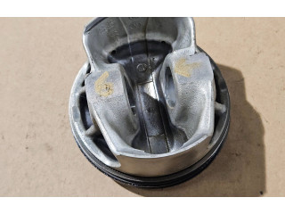 Píst 89L106 BMW M5 S63b44b