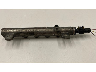 Топливная рампа 55213269, 012426 Saab 9-3 Ver2 1.9