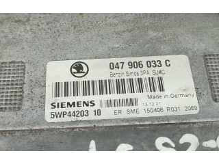 Блок управления двигателя 047906033C, 5WP44203   Skoda Fabia Mk1 (6Y)