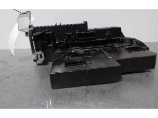 Pojistková skříňka Řídící jednotka BSM 2049001102, 2049001102 Mercedes-Benz CLK AMG A208 C208 2009