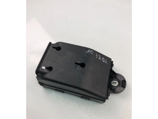 Блок предохранителей  32209198, NO3202   Volvo XC90    