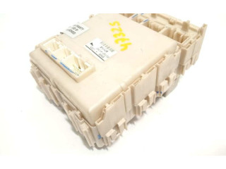 Pojistková skříňka Řídící jednotka BSM 8273047290 Toyota Prius (XW20) 2008