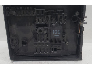   Pojistková skříňka    Volkswagen Tiguan 2008