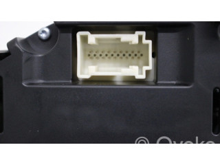 Přístrojová deska Mercedes-Benz SLK R172 2015 A1729006510