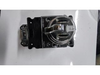 Включатель регулировки высоты / жесткости ходовой части