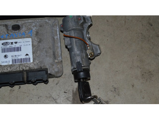 Блок управления двигателя 032906014F, 6160026011 Skoda Octavia Mk1 (1U)