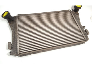 Интеркулер 1K0145803A Volkswagen Touran I