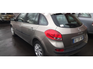 Ручка стеклоочистителей 8201590631 Renault Clio III