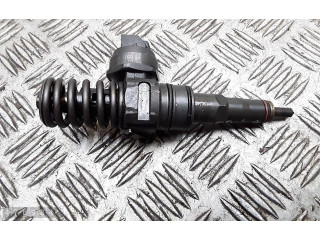 Форсунка 038130073ag    Skoda Octavia Mk2 (1Z)   