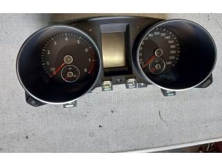 Панель приборов 5K0920872 Volkswagen Golf Plus