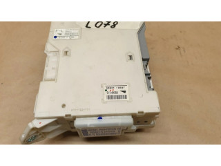 Блок предохранителей 8267230070 Lexus GS 300 350 430 450H