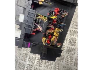 Блок предохранителей  1T1959503C, 1K0937049AD   Volkswagen Caddy    