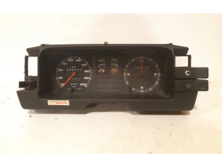 Přístrojová deska Audi 80 90 B2 1985 81117434