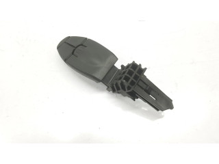 Кнопки рулевого колеса