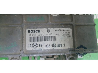 Блок управления двигателем Блок управления 0261203314, 032906026D Volkswagen Golf III