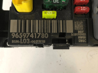 Блок предохранителей 921011C500   Hyundai Getz    