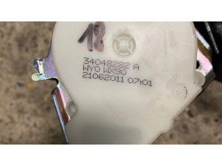 Задний ремень безопасности