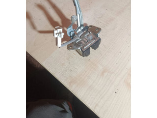 Замок багажника     Daihatsu Materia  -  года