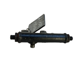 Топливная рампа 4R8Q9C066AE, A2C20001297 Jaguar S-Type 2.7