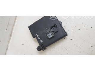 Блок предохранителей  12217799, 8676391   Volvo V70    