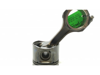 Píst 082216R12 Ford Connect pro naftový motor 1.8