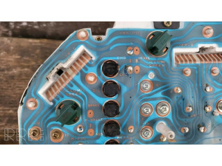 Přístrojová deska  Mazda 323 1993   