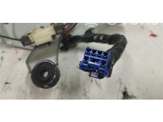 Моторчик заднего дворника 987003E000, 0090131 KIA Sorento