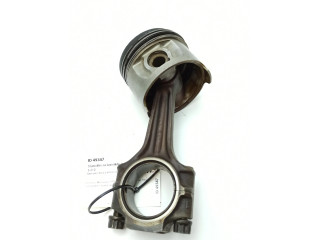 Píst 11004 Mercedes-Benz S W116 pro benzínový motor 2.8