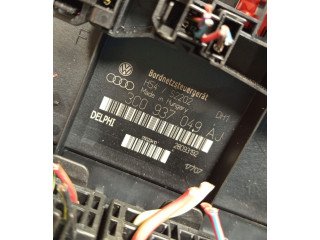 Блок комфорта 3C0937049AJ Skoda Octavia Mk2 (1Z)