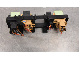 Блок предохранителей Skoda Yeti (5L)