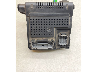 Блок предохранителей 30765646, 06W133   Volvo V70    