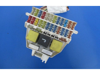 Блок предохранителей     Volvo 960    