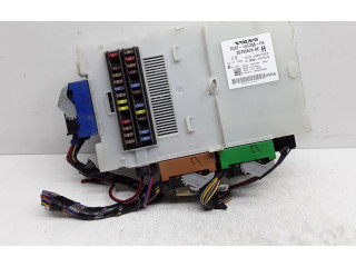 Блок предохранителей 30765624, 30765624AE Volvo V70