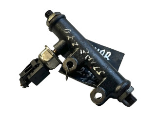 Топливная рампа 4R8Q9C066AC, 5WS40128 Jaguar S-Type 2.7