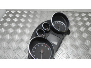 Панель приборов 13328269, B1262   Vauxhall Astra J       