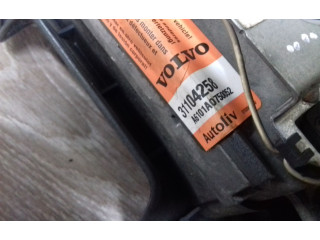 Подушка безопасности водителя 586000660227, 31104258 Volvo V70