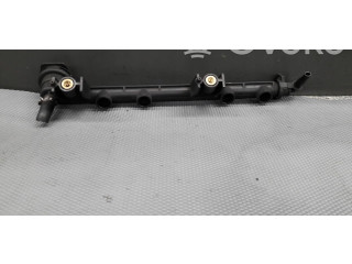 Топливная рампа 7700870914   Renault Clio II  