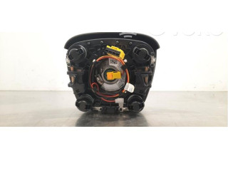 Подушка безопасности водителя 32384652   Volvo XC40